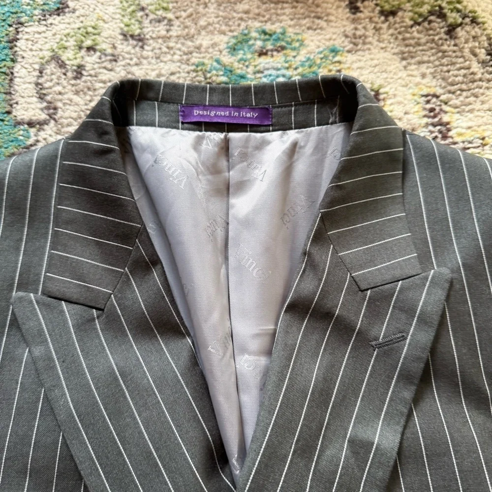 Vinci Designed in Italy Gray Pinstripe Double-Breasted Blazer Sport Coat 42R